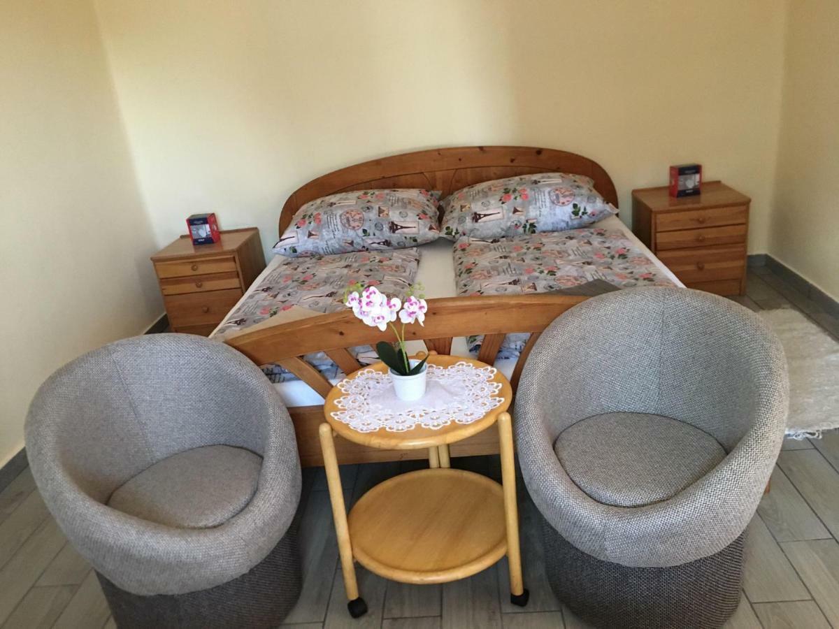 Napfeny Apartman Sarospatak Bagian luar foto