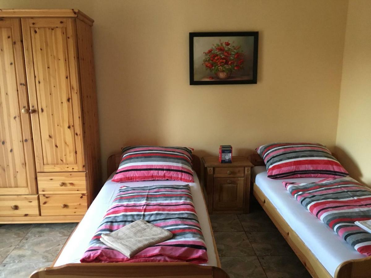 Napfeny Apartman Sarospatak Bagian luar foto