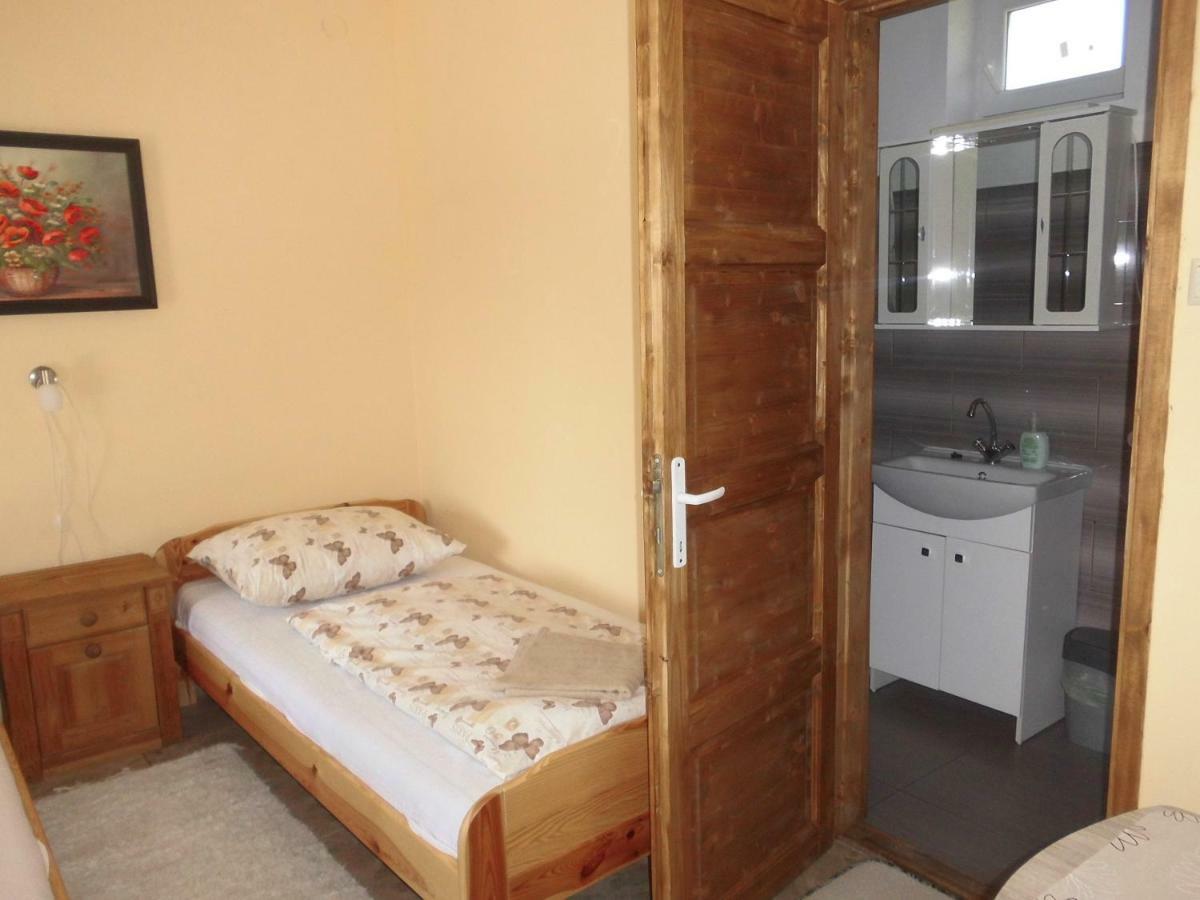 Napfeny Apartman Sarospatak Bagian luar foto